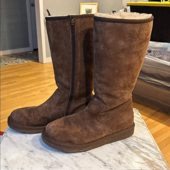 UGG Brown Shearling Lined Boots - Picture 2 of 10